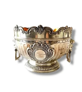 Vintage SILVER PLATED MONTEITH BOWL LION'S HEAD Shabby Chic Old Money Stamped - Picture 1 of 12