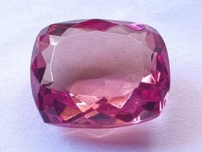 Piedra preciosa de alejandrita de corte cojín de 16,90 quilates creada en laboratorio certificada Foto 1 de 4