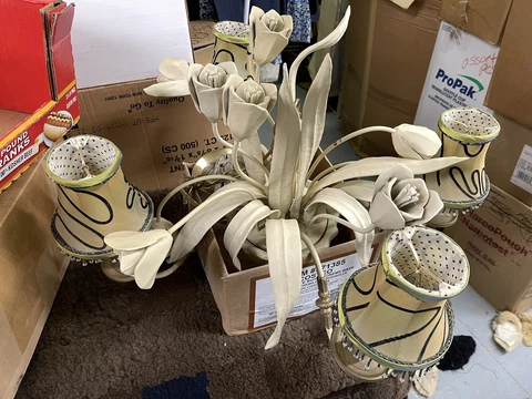 Mac Kenzie Childs Tulip Brass Chandelier, Adjustable Arms + 4 MKC Beaded Shades Cover