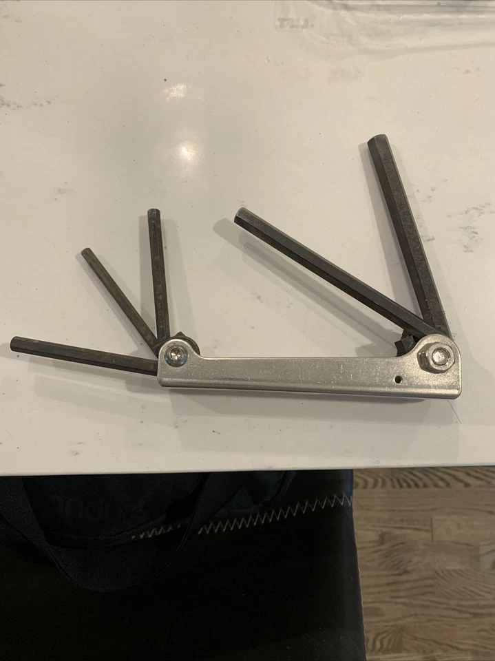 ** Klein Tools 70579 Five-Key Inch Folding Hex Key Set - Image 1 of 2