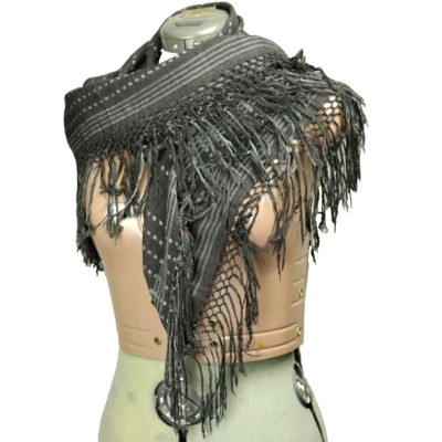 Шарф квадратный богемный Ben Goodman с бахромой тканый в горошек черный и серый 40x36 - Изображение 1 из 4