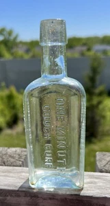 1890s One Minute Cough Cure E.G.Dewitt Chicago Opium Medicine Bottle (Empty) - Picture 1 of 9