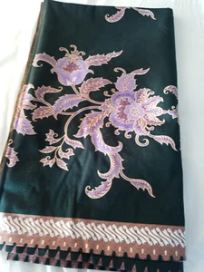 Malaysian Batik Sarong Paroe Wrap Purple and Black Multi Oriental Flowers New - Picture 1 of 1