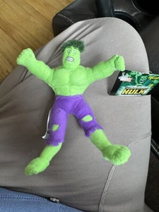 2003 Kellytoy The Incredible Hulk 5 Zoll Marvel Superheld Kuscheltier Plüschmagnet - Bild 1 von 5