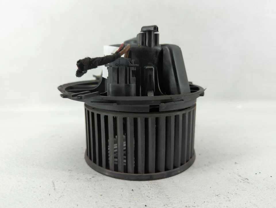 2006 Volkswagen Passat Heater Ac Blower Motor V6IC1 - Image 1 of 4