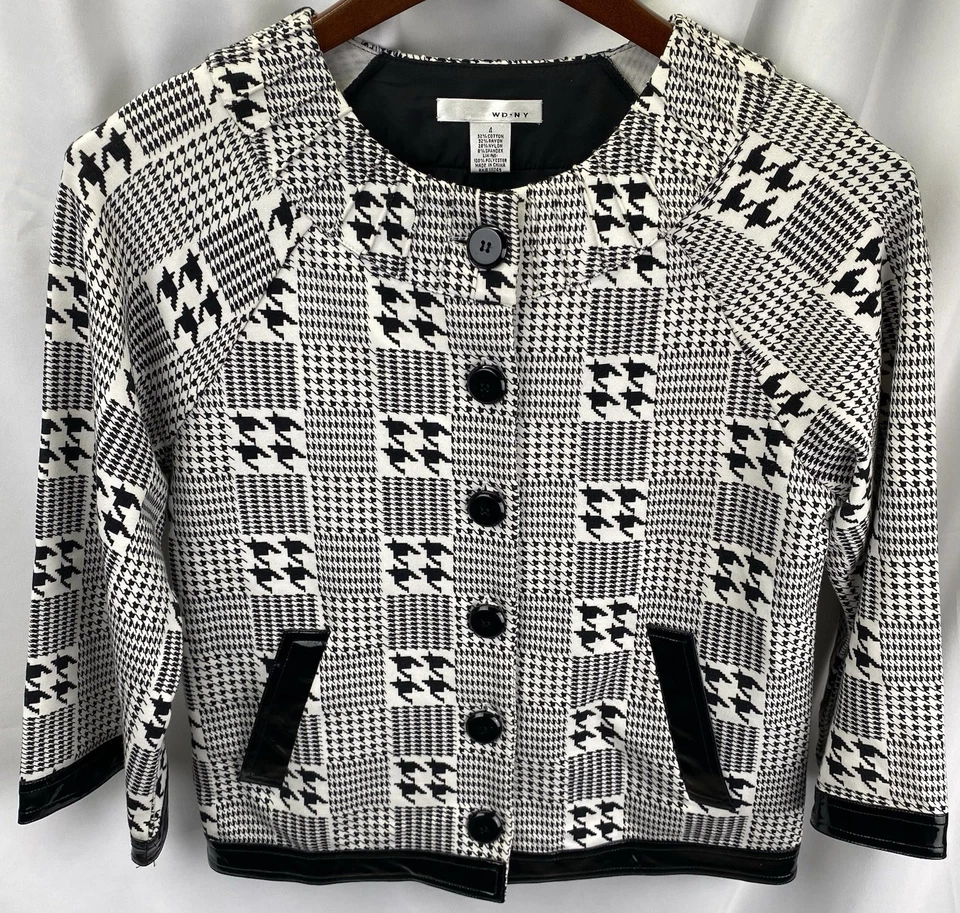 4 cárdigans elásticos con botones blancos y negros con detalles de charol sintético WD.NY para mujer Foto 1 de 4