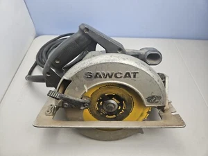 Black & Decker Industrial SawCat 2684 7 1/4" Circular Saw Parts or Repair - Picture 1 of 14