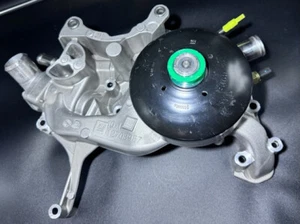New OEM 2019-2025 GMC Chevrolet Water Pump ; 5.3L 6.2L 12708957 - Picture 1 of 4