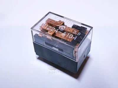 V23100-W1224-A104 Siemens Small PCB Relay 24VDC DPDT 3A 125VDC/250VAC 8-Pin - Image 1 of 4