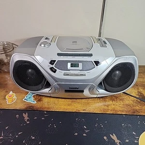 Phillips AZ1050 Radio CD Cassette Player & Recorder - Picture 1 of 6