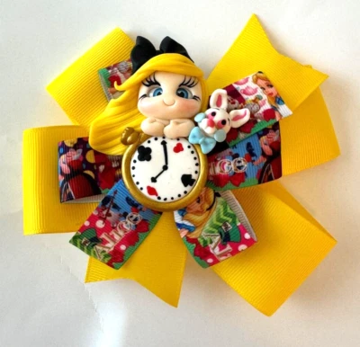 Красивый бант для волос в стиле Алисы в стране чудес для девочек.  - Изображение 1 из 3