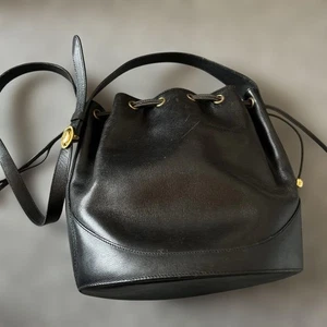 Christian Dior Schultertasche Leder schwarz Kordelzug ovale Hardware echt - Bild 1 von 10
