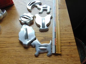 6 cortadores de galletas vintage de aluminio - 3 animales, hoja, media luna, flor - Imagen 1 de 5