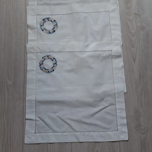 2 Platzdeckchen und 1 Gratis 40 X 40 cm - Bild 1 von 7