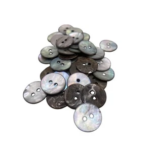 15mm Smokey Gray Shell Buttons Round 2 Hole Knitting Sewing Crafts - Picture 1 of 16