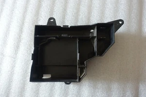 E. YAMAHA YBR 125 Batteriefach Fach Batteriehalter Batterie Halter - Picture 1 of 5
