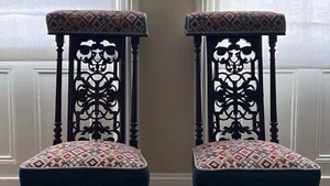 A pair of 19th Century ecclesiastical prie-dieu chairs, can be split - Picture 1 of 7