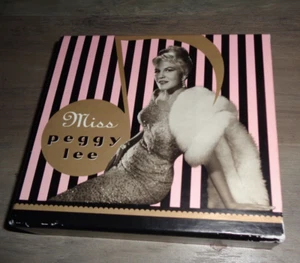 MISS PEGGY LEE- Portrait Of A Lady 2 CD Box Set & Book - Foto 1 di 2