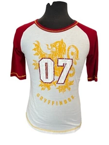 Maglietta Grifondoro Il Magico Mondo di Harry Potter Raglan S Universal Studio - Foto 1 di 6