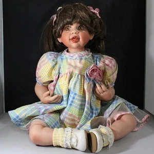 Muñeca Fayzah Spano Edición Limitada #466/500 Firmada - Imagen 1 de 5