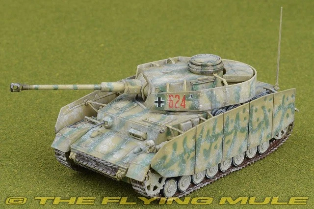 Dragon Models 1:72 Sd.Kfz.161 Panzer IV H German Army 3.PzDiv #624 Weathered - Image 1 of 4