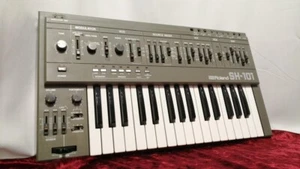 Roland SH-101 Analog Synthesizer (Gray) – Iconic Fat Bass & Lead Machine - Picture 1 of 22