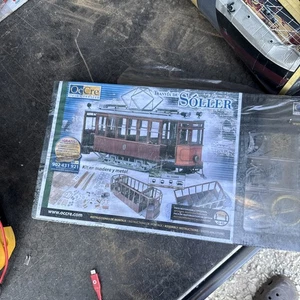 OcCre Holzmodellbausatz 53003 Tranvia De Soller Straßenbahn Maßstab 1:24 G-45 NEU & VERSIEGELT - Bild 1 von 2