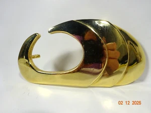 Vintage 70's or 80's Gold Tone Belt Buckle 4"w x 1 7/8"t - Picture 1 of 3