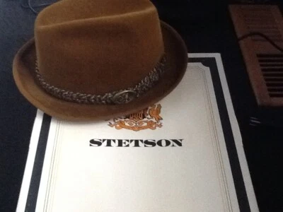 Vintage 60's NEVER USED Stetson Sovreign Size 7 Mens Fedora Brown - Image 1 of 4