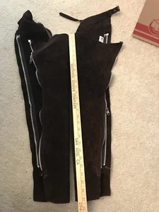 suede leathe childrens full chaps brown. Length 27.5 Inches - Picture 1 of 2