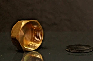 WASHING MACHINE TAP 3/4" BRASS BLANKING CAP WITH WASHER - Picture 1 of 1