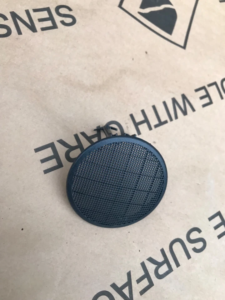 2019 RENAULT CLIO MK4 DASH SMALL SPEAKER COVER PAIR RIGHT & LEFT SIDE - Image 1 of 1