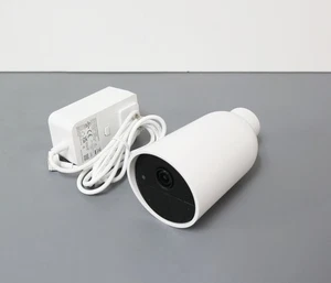 Philips Hue 581553 Indoor/Outdoor Secure Battery Camera - White - Picture 1 of 8