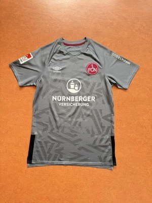 Umbro | 1. FC Nürnberg | FCN | Drittes Trikot | 2019/2020 | Größe S | Behrens 18 - Bild 1 von 3