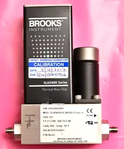 Brooks SLA5800 Series Thermal Mass Flow Controller H2 300 SCCM SLA5850S1CAB1B2A1 - Picture 1 of 8
