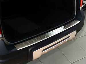 Protector de borde de carga con bisel adecuado para Volvo XC70 2004-2007 acero inoxidable - Imagen 1 de 3