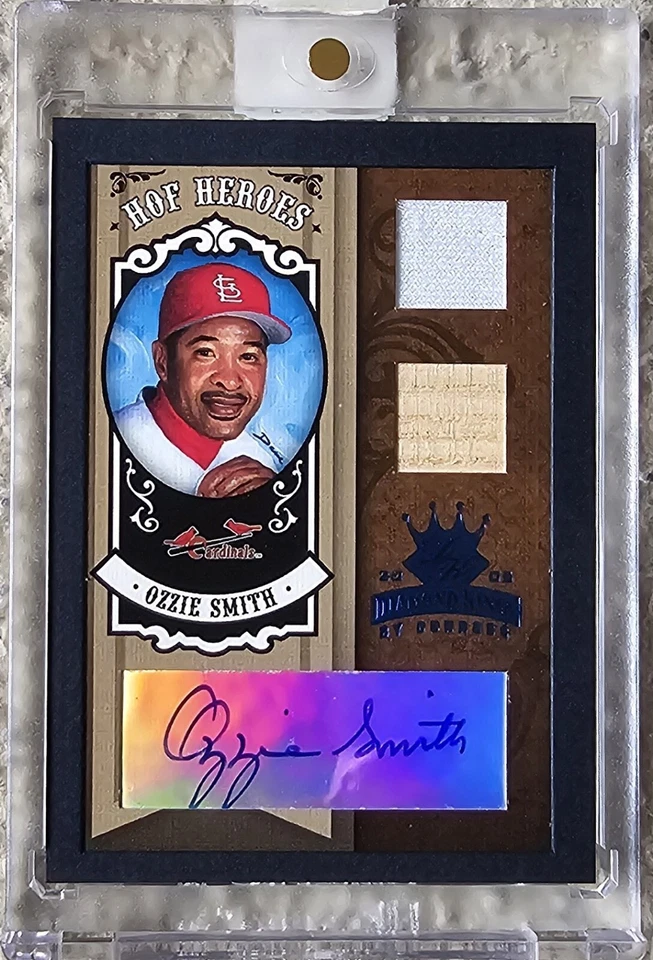 2004 Donruss Diamond Kings  Ozzie Smith Game Used Jersey Bat Auto /25 Cardinals  - Image 1 of 1