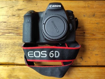 Canon EOS 6d 20.2MP Digital SLR Camera Body, Charger, Cable & SD Card Holder - Image 1 of 4