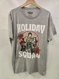 Camisa Stranger Things Holiday Squad Para Hombre XXL Gris Gráfico Netflix Navidad - Imagen 1 de 7