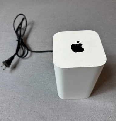 Apple AirPort Extreme A1521 3-Port Gigabit Wi-Fi 802.11 AC Router - Image 1 of 4