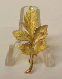 18 K Yellow Gold & Diamond Leaf Brooch, 8.2 Grams - Picture 1 of 7