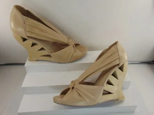 Donald J. Pliner BEIGE SOFT LEATHER Strappy CUT OUT Wedge Sandals 9 1/2 M $398 - Picture 1 of 8