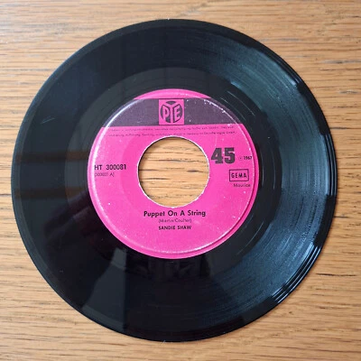 Vinyl 7" Single - SANDIE SHAW - Puppet on a String - VG - Bild 1 von 3