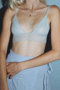 New! Brandy Melville Blue Lace Adjustable Verona Bralette Bra Clasp Intimates S - Picture 1 of 9