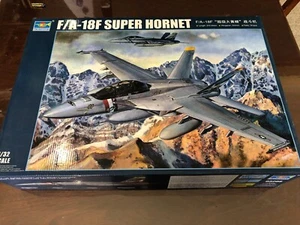 Trumpeter 1/32 F/A-18F Super Hornet 03205 - Picture 1 of 2