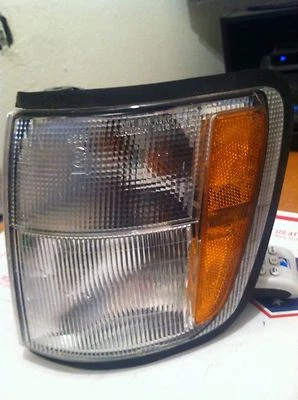 LUZ INTERMITENTE MARCADOR DE CONTROLADORES ISUZU TROOPER 98 99 00 01 02 BUEN ESTADO UNIDAD OEM Foto 1 de 3