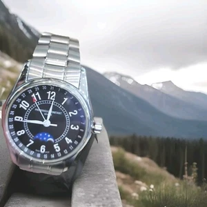 FREDERIQUE CONSTANT WATCH WITH THE MOONPHASE FC-330B6B6B. SWISS AUTOMATIC $3160. - Picture 1 of 9