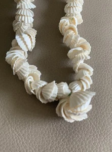 White Seashell Puka Shell Necklace Surfer Style Boho Chic Vintage 34” Long - Picture 1 of 13