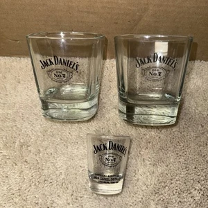 Jack Daniel’s Pair Old No.7 Embossed Heavy Rocks Glasses Plus One Shot Glass - Picture 1 of 5