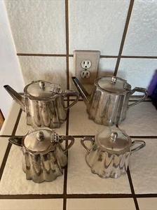 Vintage Windsor Plakette chilenisches Teeservice.  Silberteller Plissee Muster. 5 Stück - Bild 1 von 13